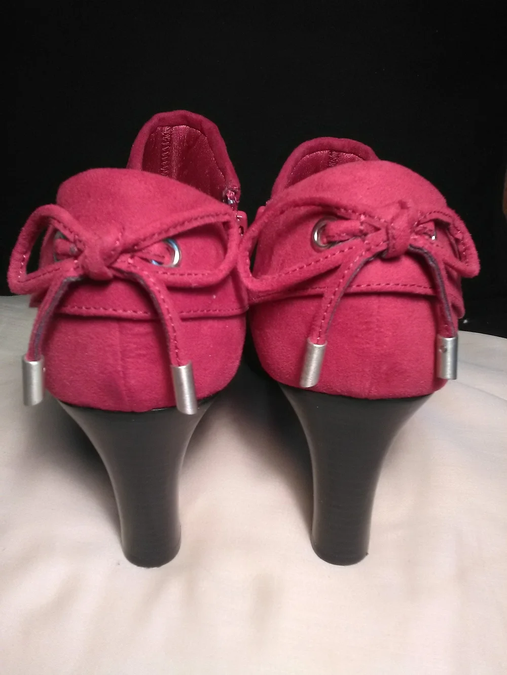 LK. NEW Coach and Four Red Suede Block Heel Bootie SZ. 9 SIDE ZIP  3IN. HEEL